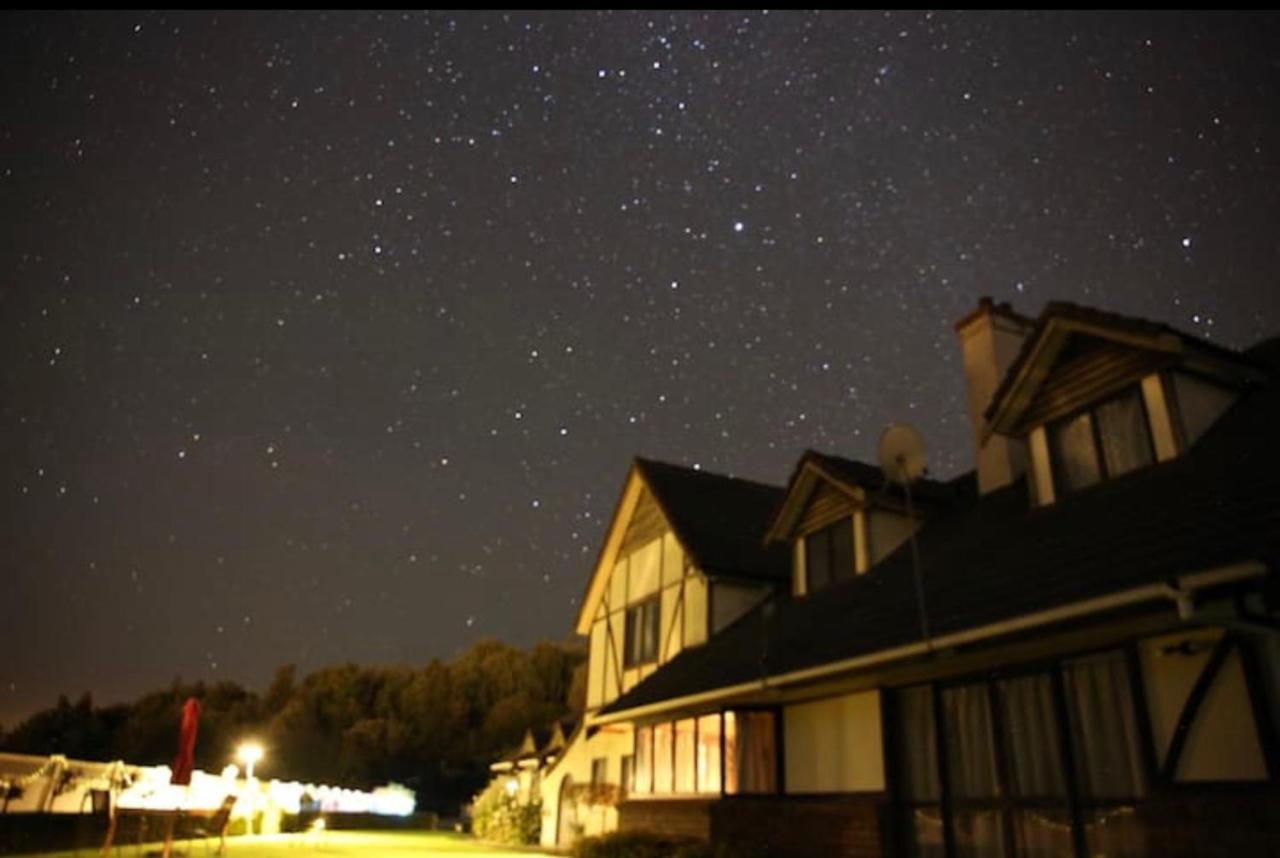 Skyline Mountain View Lodge Up To 16 People Rotorua Exterior foto